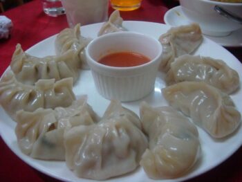 5 foods that you crave for on a rainy day -  Momos