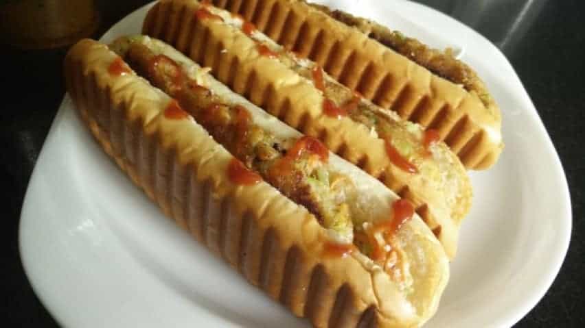 Vegetable Hot Dog - Plattershare - Recipes, food stories and food lovers