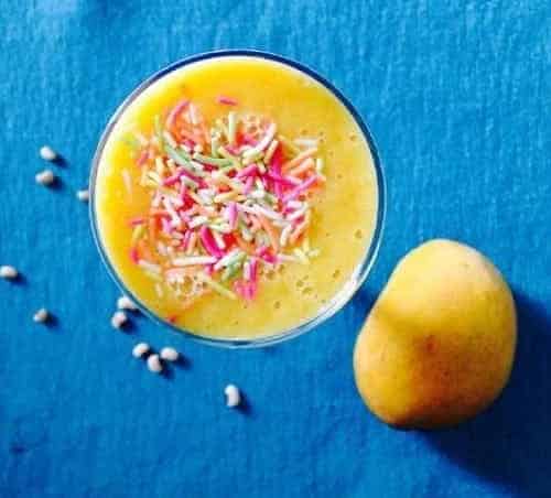 Mango & Soya Milk Smoothie - Plattershare - Recipes, food stories and food enthusiasts