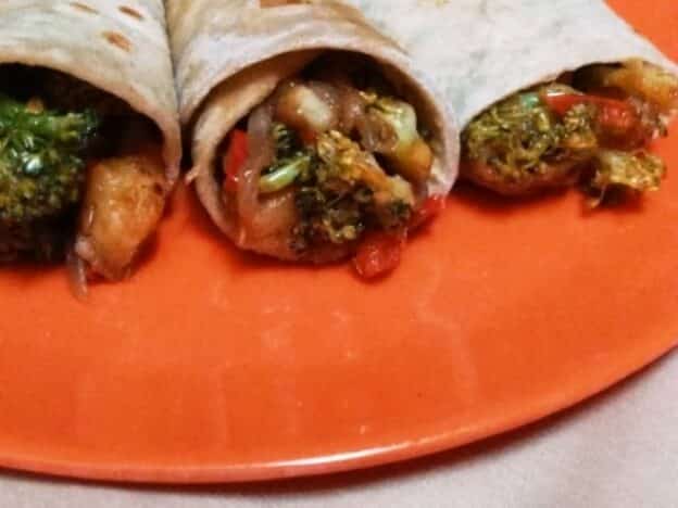 Broccoli Kati Roll - Plattershare - Recipes, Food Stories And Food Enthusiasts