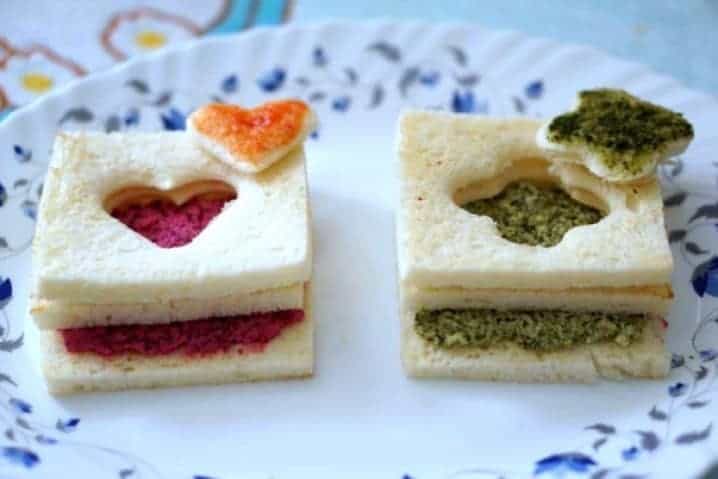 Surprise Door Paneer Sandwich With Red And Green Stuffing - Plattershare - Recipes, food stories and food lovers