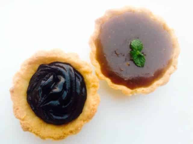 2 Way Chocolate And Coffee Caramel Tarts - Plattershare - Recipes, food stories and food lovers