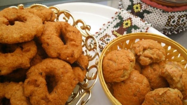 Chana Dal Vada - Plattershare - Recipes, Food Stories And Food Enthusiasts