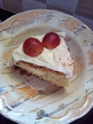 Fluffy Vanilla Sponge Cake: A Classic Recipe - Plattershare - Recipes, food stories and food lovers Fluffy Vanilla Sponge Cake: A Classic Recipe - Plattershare - Recipes, food stories and food lovers