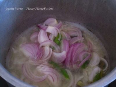 Tender Dahi Ghosht: Slow-Cooked Mutton in a Creamy Yogurt Sauce - Plattershare - Recipes, food stories and food lovers Tender Dahi Ghosht: Slow-Cooked Mutton in a Creamy Yogurt Sauce - Plattershare - Recipes, food stories and food lovers