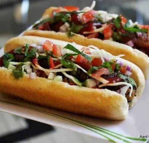 Veggie Hot Dog - Plattershare - Recipes, food stories and food enthusiasts