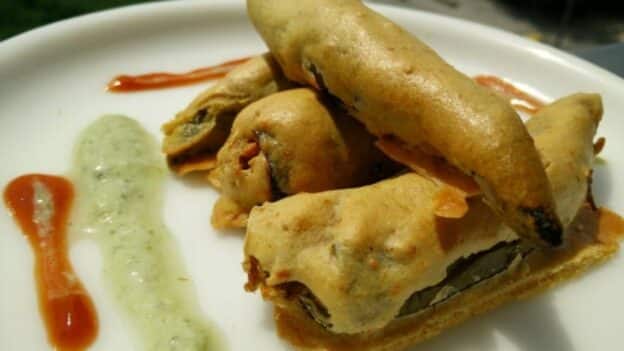 Rajasthani Mirchi Vada/ Mirchi Ke Pakode Recipe With Airfryer - Plattershare - Recipes, Food Stories And Food Enthusiasts