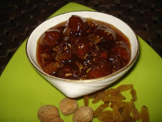 Sookhi Khubani Ka Achar (Dried Apricot Pickle) - Plattershare - Recipes, food stories and food lovers