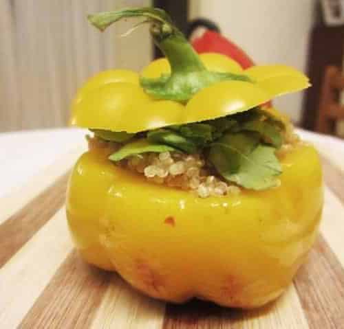 Quinoa Stuffed Peppers - Plattershare - Recipes, food stories and food enthusiasts