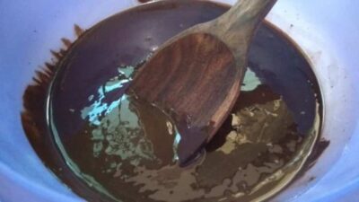 Deeply Delicious Dark Chocolate Brownies with Molasses and Walnuts - Plattershare - Recipes, food stories and food lovers Deeply Delicious Dark Chocolate Brownies with Molasses and Walnuts.