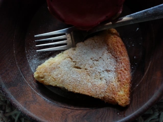 Custard Apple & Dragon Fruit Cake - Plattershare - Recipes, food stories and food lovers