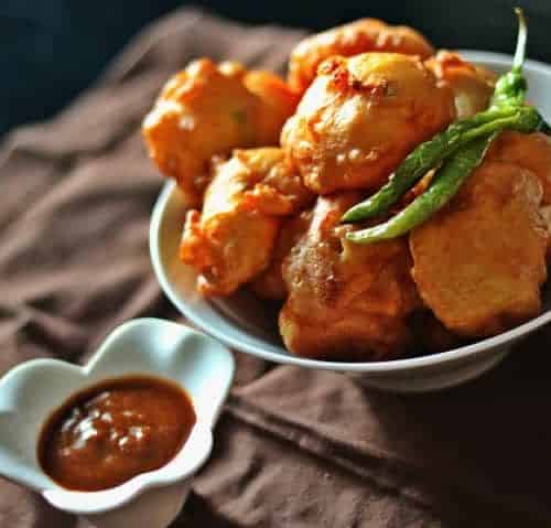 Goli Baje/ Mangalore Bajji - Plattershare - Recipes, food stories and food enthusiasts