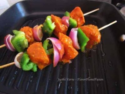 Dhaba-Style Chicken Tikka: An Easy & Authentic Indian Recipe - Plattershare - Recipes, food stories and food lovers Dhaba-Style Chicken Tikka: An Easy & Authentic Indian Recipe - Plattershare - Recipes, food stories and food lovers