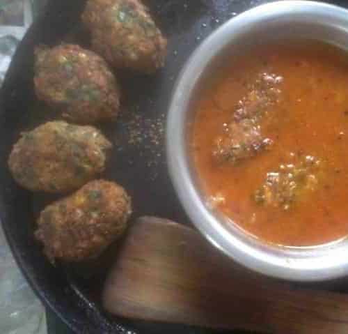 Spinach Corn Kofta Curry - Plattershare - Recipes, food stories and food enthusiasts