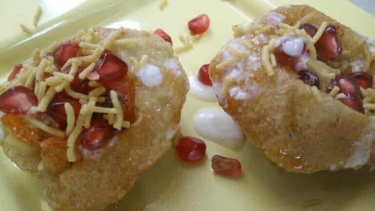 Raj Kachori Indian Chaat/Snack) Recipe - Plattershare - Recipes, food stories and food lovers