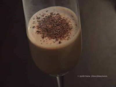 Homemade Irish Cream Liqueur: A Festive Treat - Plattershare - Recipes, food stories and food lovers Homemade Irish Cream Liqueur: A Festive Treat - Plattershare - Recipes, food stories and food lovers