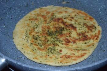 Pudina Parantha (Mint Bread) - Plattershare - Recipes, food stories and food lovers
