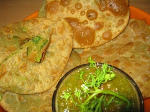 Matar Ki Kachori - Plattershare - Recipes, Food Stories And Food Enthusiasts