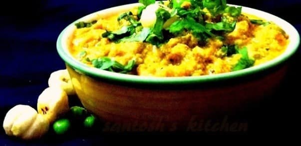 Lajbab Khoya Curry With Makhana & Peas - Plattershare - Recipes, food stories and food lovers
