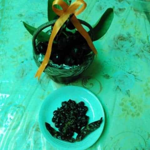 Black Jamun (Hot And Sweet) - Plattershare - Recipes, food stories and food lovers
