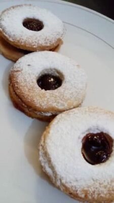 Melt-in-Your-Mouth Cream Cheese Jam Cookies (Eggless) - Plattershare - Recipes, food stories and food lovers Melt-in-Your-Mouth Cream Cheese Jam Cookies (Eggless) - Plattershare - Recipes, food stories and food lovers