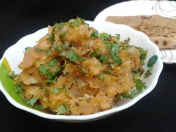 Aloo Ka Bharta - Plattershare - Recipes, food stories and food lovers