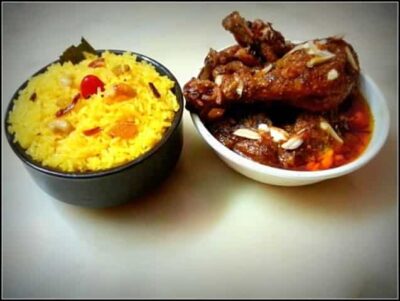 Royal Badami Khorma: Mughlai Chicken in Creamy Almond-Yogurt Gravy - Plattershare - Recipes, food stories and food lovers Mughlai chicken served with saffron-infused rice in a traditional royal presentation.
