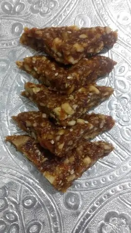 Figs (Anjeer) &Amp; Dry Fruits Burfi - Plattershare - Recipes, Food Stories And Food Enthusiasts
