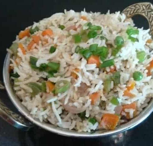 Indian Fried Rice (Restaurant Style) - Plattershare - Recipes, food stories and food enthusiasts