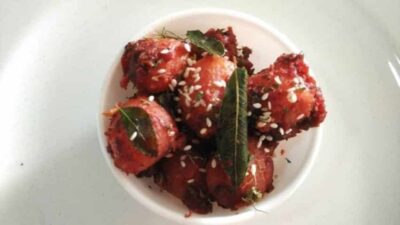 Spicy Baby Potato Bites with a Hint of Beetroot - Plattershare - Recipes, food stories and food lovers Spicy Baby Potato Bites with a Hint of Beetroot - delicious appetizer with vibrant colors and flavor.