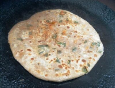 Flavorful Carrot & Capsicum Stuffed Whole Wheat Paratha - Plattershare - Recipes, food stories and food lovers Flavorful Carrot & Capsicum Stuffed Whole Wheat Paratha - Plattershare - Recipes, food stories and food lovers