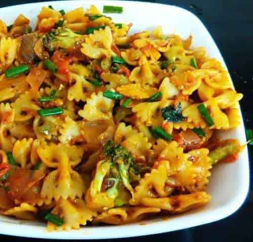 Veggie Farfalle Pasta - Plattershare - Recipes, food stories and food enthusiasts