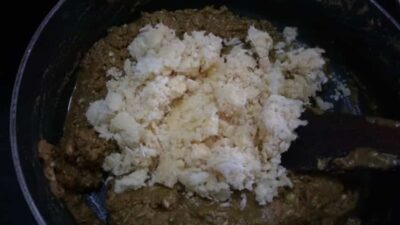 Nutritious Postpartum Katlu: A Traditional Gujarati Sweet Treat - Plattershare - Recipes, food stories and food lovers Nutritious Postpartum Katlu.