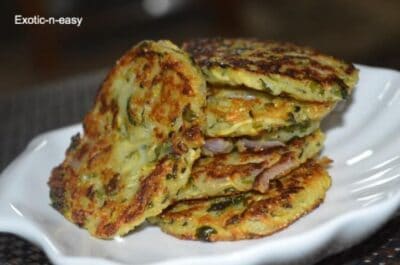 Mini Spinach Moong Pancakes - Plattershare - Recipes, Food Stories And Food Enthusiasts