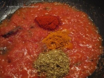 Seyal Ghosht: A Flavorful Sindhi Lamb Curry - Plattershare - Recipes, food stories and food lovers Seyal Ghosht: A Flavorful Sindhi Lamb Curry - Plattershare - Recipes, food stories and food lovers