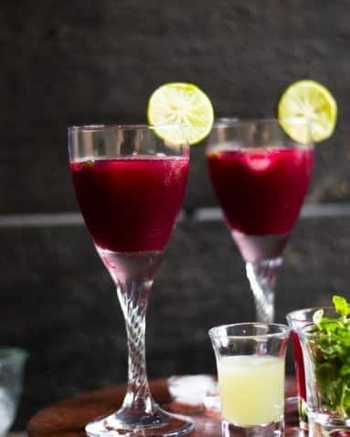 Pomegranate Lemonade - Plattershare - Recipes, food stories and food lovers