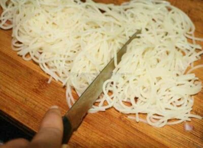 Crispy Baked Potato & Spaghetti Rolls with Aromatic Herbs - Plattershare - Recipes, food stories and food lovers Crispy Baked Potato & Spaghetti Rolls with Aromatic Herbs - Plattershare - Recipes, food stories and food lovers
