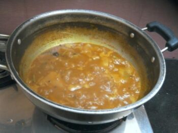 Pappad Tangy Spicy Gravy (Appalam Vatha Kuzhambu) - Plattershare - Recipes, food stories and food lovers