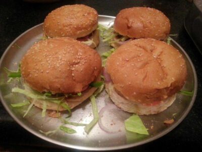Vegetable Burger - Plattershare - Recipes, food stories and food lovers