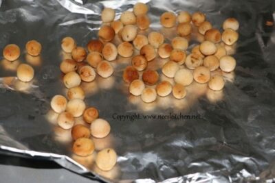 Crispy Baked Seedai: A Healthier Twist on a South Indian Classic - Plattershare - Recipes, food stories and food lovers Crispy Baked Seedai: A Healthier Twist on a South Indian Classic - Plattershare - Recipes, food stories and food lovers