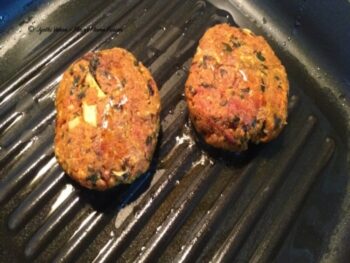 Homemade Buns Stuffed With Licious Shikampuri Kebabs - Plattershare - Recipes, food stories and food lovers