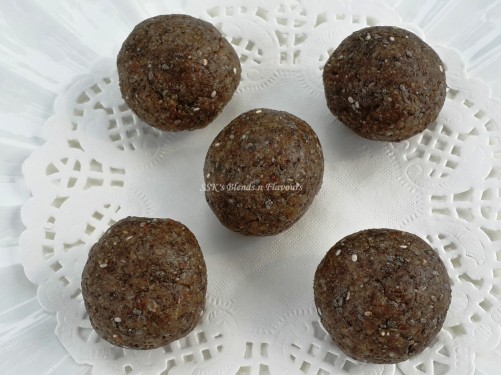 Almond Chia Seeds Laddu - Plattershare - Recipes, Food Stories And Food Enthusiasts