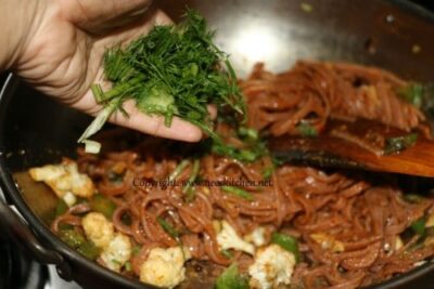 Vibrant Paprika Red Rice Pasta with Roasted Vegetables - Plattershare - Recipes, food stories and food lovers Vibrant Paprika Red Rice Pasta with Roasted Vegetables - Plattershare - Recipes, food stories and food lovers