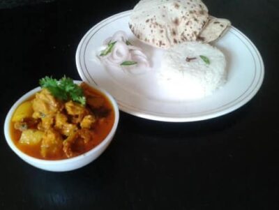 Spicy Potato and Lentil Dumpling Curry (Aloo Urad Dal Vadi Ki Sabzi) - Plattershare - Recipes, food stories and food lovers Spicy Potato and Lentil Dumpling Curry (Aloo Urad Dal Vadi Ki Sabzi) - Plattershare - Recipes, food stories and food lovers