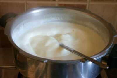 Pal Therattipal: Creamy South Indian Milk Fudge for Diwali - Plattershare - Recipes, food stories and food lovers Pal Therattipal: Creamy South Indian Milk Fudge for Diwali - Plattershare - Recipes, food stories and food lovers