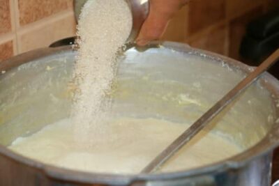 Pal Therattipal: Creamy South Indian Milk Fudge for Diwali - Plattershare - Recipes, food stories and food lovers Pal Therattipal: Creamy South Indian Milk Fudge for Diwali - Plattershare - Recipes, food stories and food lovers