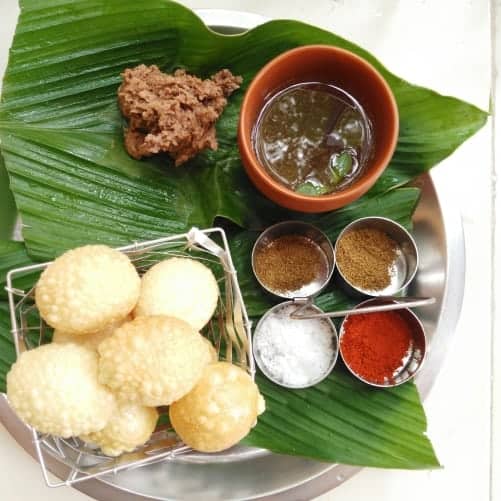 Phoochka (Golgappa) - Plattershare - Recipes, food stories and food enthusiasts