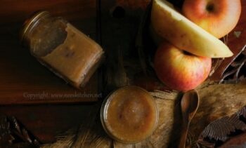 Vanilla Fruit Sauce Ice Pops - Leftover Seris - Plattershare - Recipes, food stories and food lovers