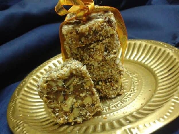 No Cook, No Bake Nuts Bar - Plattershare - Recipes, Food Stories And Food Enthusiasts