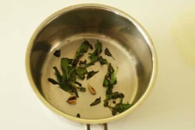 Soothing Tulsi-Cardamom Water: A Refreshing Navaratri Beverage - Plattershare - Recipes, food stories and food lovers Soothing Tulsi-Cardamom Water: A Refreshing Navaratri Beverage - Plattershare - Recipes, food stories and food lovers